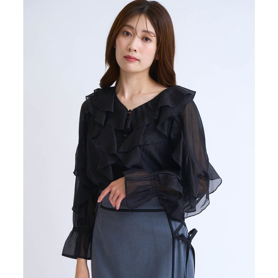 ノエラ NOELA  ラッフルフリルブラウス （ブラック） ブラック
