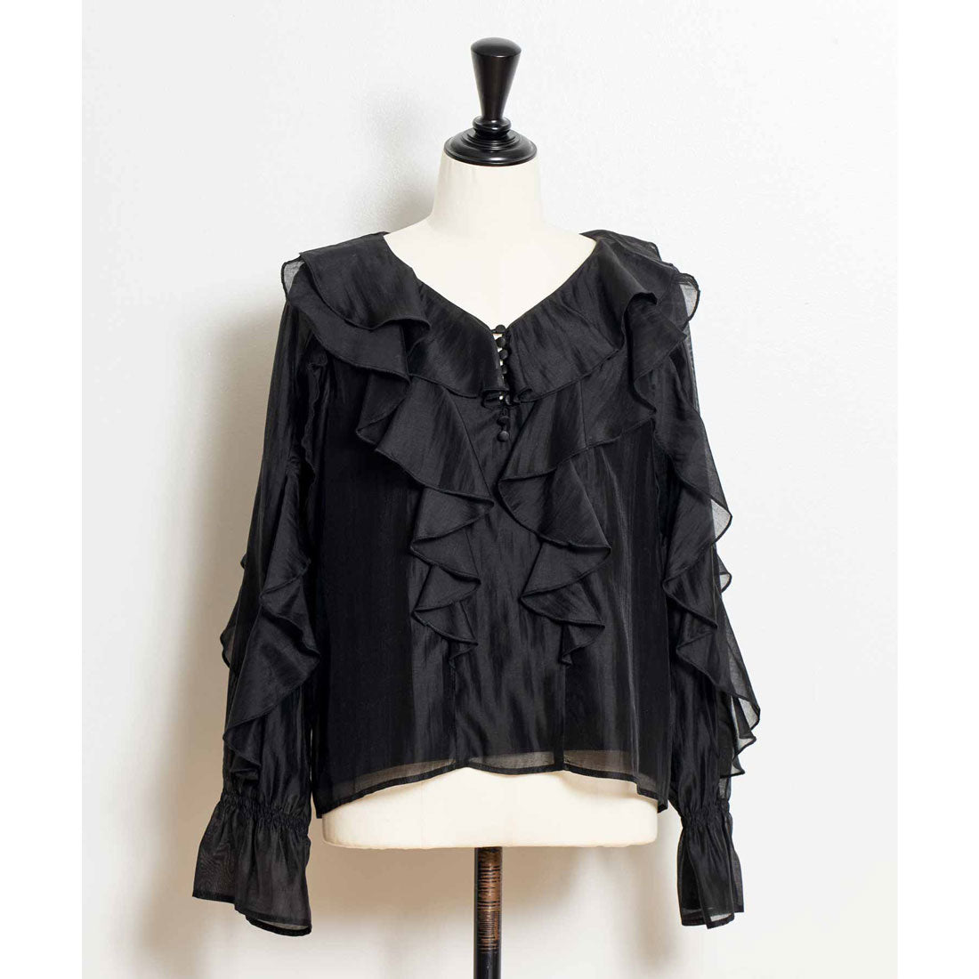 ノエラ NOELA  ラッフルフリルブラウス （ブラック） ブラック