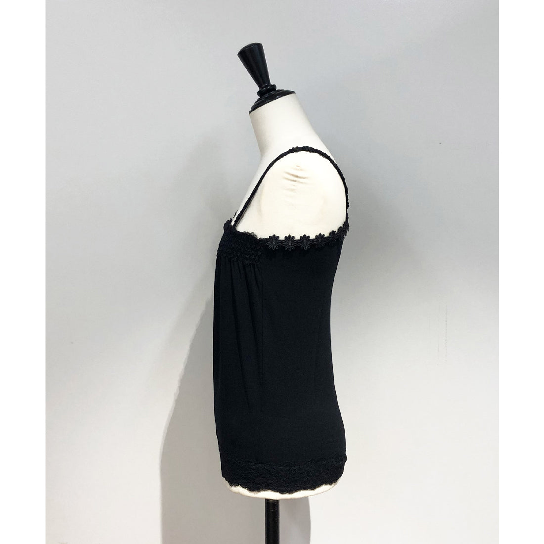 ノエラ NOELA  フラワーキャミソール （ベージュ） ベージュ