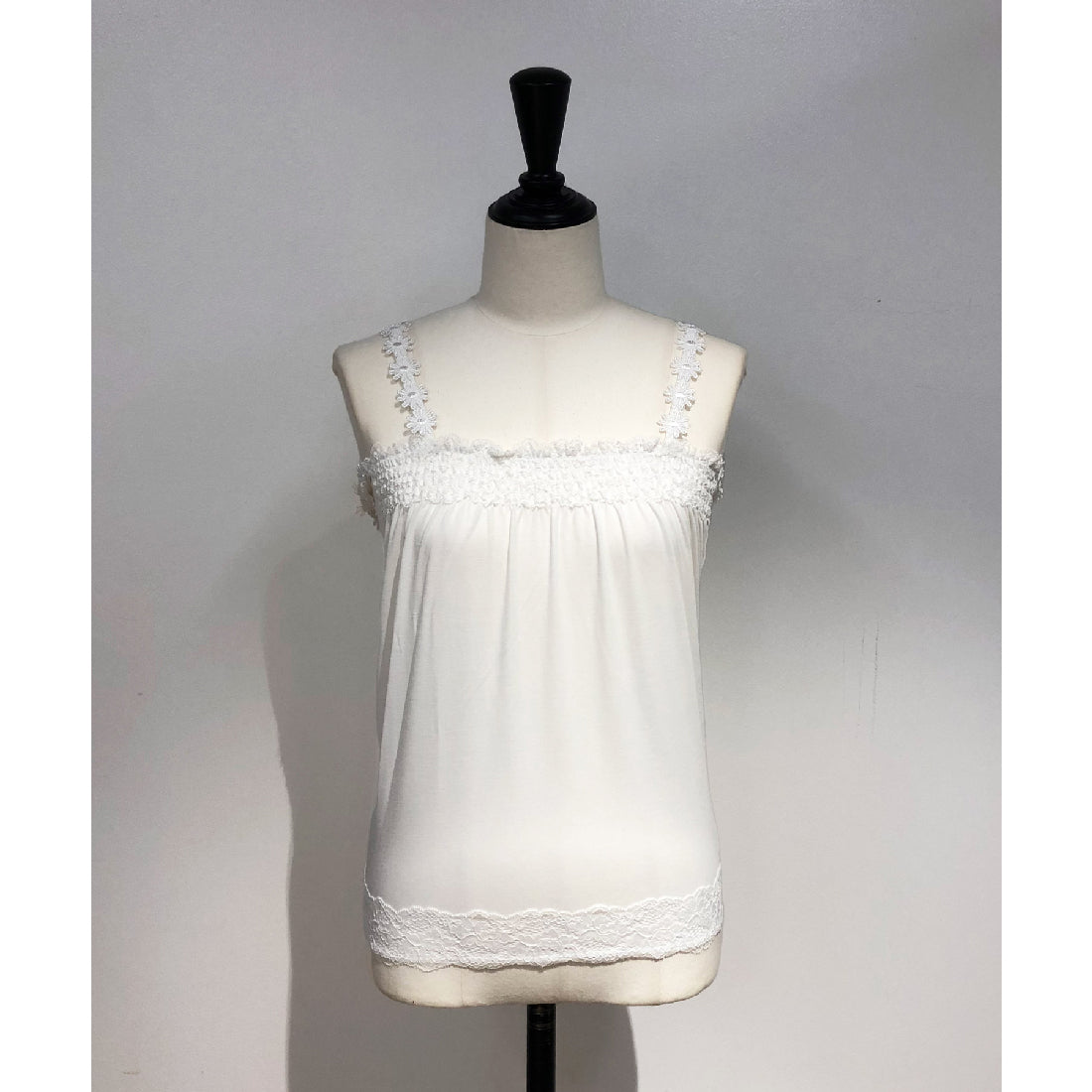 ノエラ NOELA  フラワーキャミソール （オフホワイト） オフホワイト