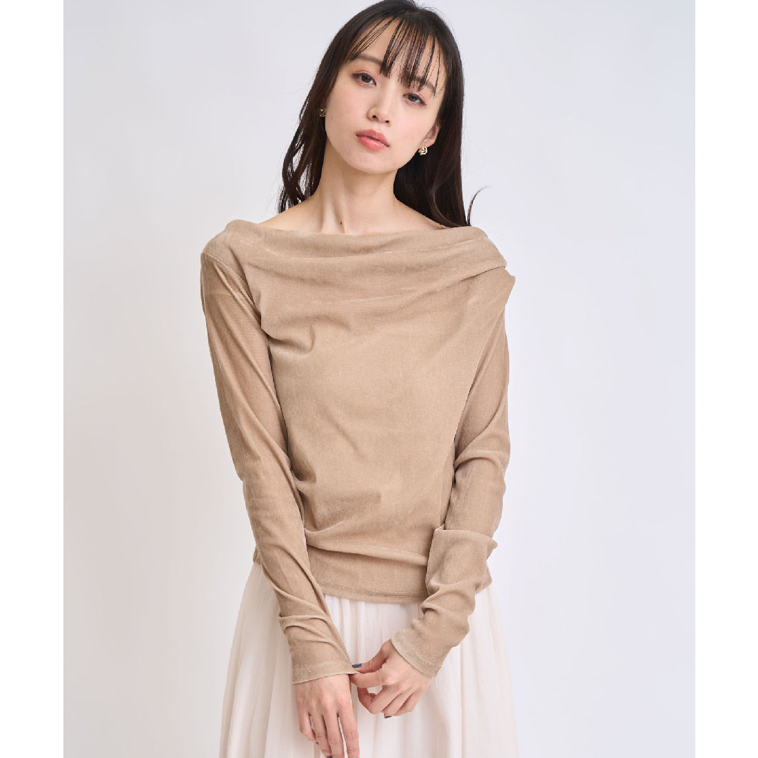 ノエラ NOELA  【新色追加】ベロアドレープトップス （ベージュ） ベージュ