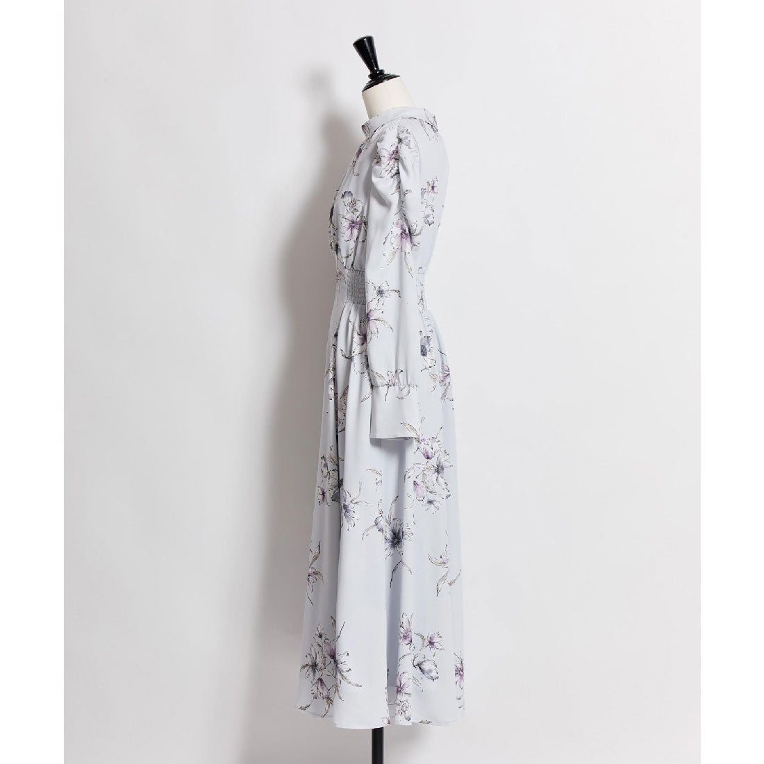 ノエラ NOELA  線描きフラワーワンピース （サックス） サックス