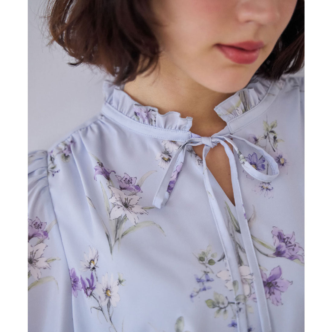 ノエラ NOELA  花柄シアーブラウス （サックス） サックス