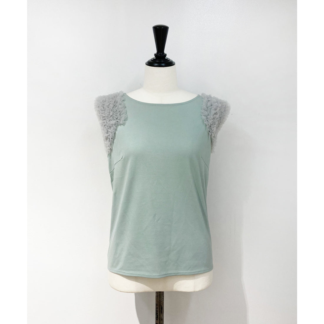Noela Tulle Shoulder Cut-and-Sew
