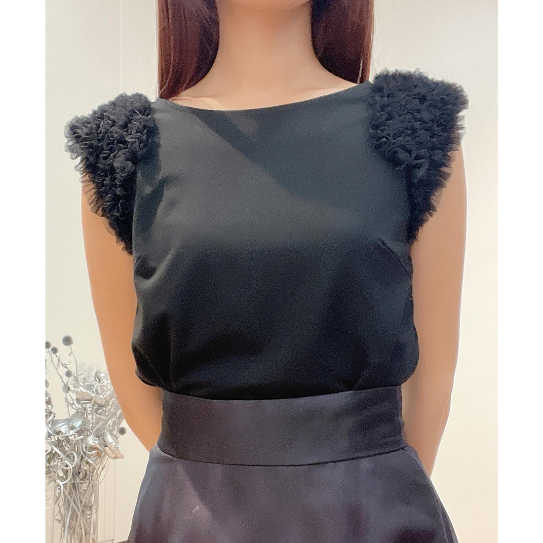 Noela Tulle Shoulder Cut-and-Sew
