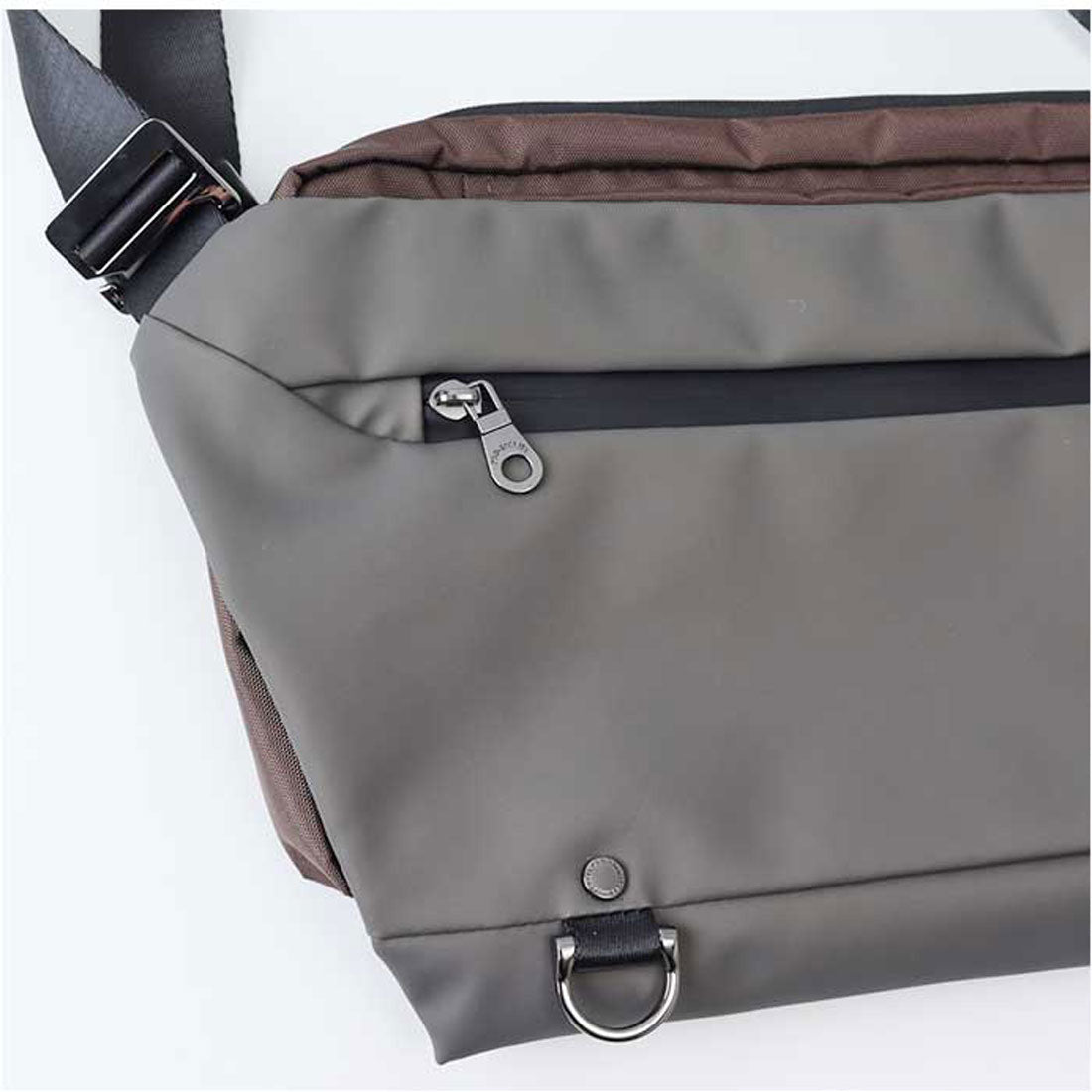 バックヤードファミリー BACKYARD FAMILY PRO SPERITY プロスペリティ 傘付ショルダーバッグ （アイボリー） アイボリー