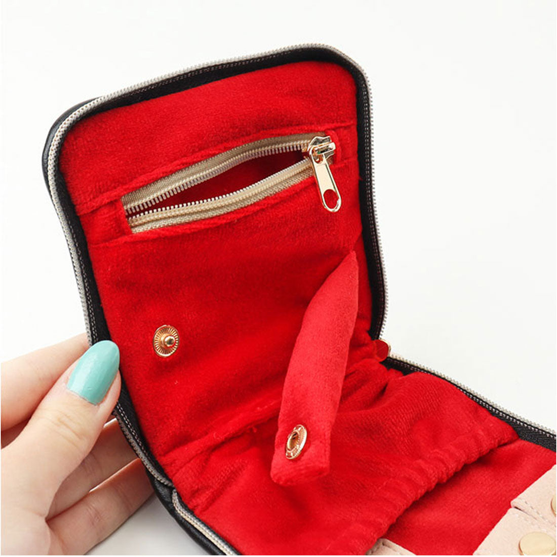 バックヤードファミリー BACKYARD FAMILY アクセサリーポーチ （ストロベリー） ストロベリー