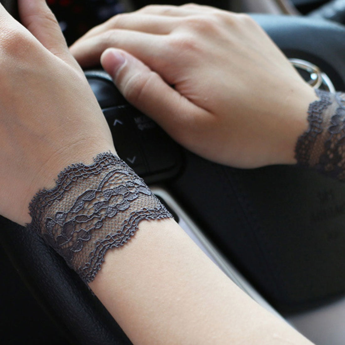 バックヤードファミリー BACKYARD FAMILY 腕時計サポーター レース リストバンド 見せ袖 （5cm×ダークグレー） 5cm×ダークグレー