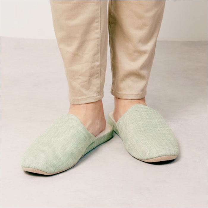 Backyard Family GRAZE Slippers