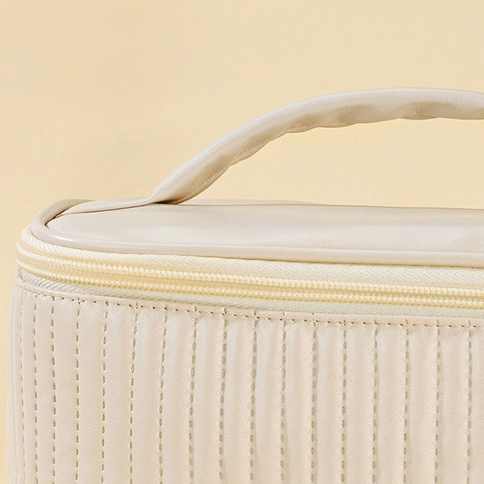 BACKYARD FAMILY BACKYARD FAMILY Cosmetic Pouch Travel Pouch Large Capacity Cute rhcp2226