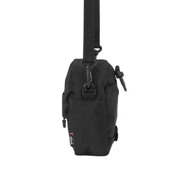 ナンガ NANGA ショルダーバッグ メンズ レディース 斜めがけ ショルダーポーチ 軽量 軽い アウトドア コンパクト フェス 1L ECOPAK UR SHOULDER POUCH N2502-3N302Z （BLK） BLK