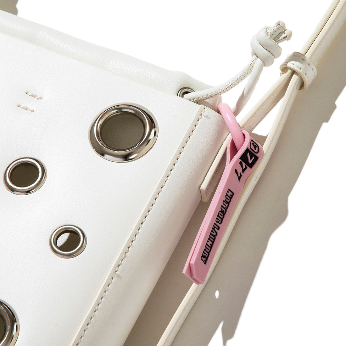 ナナナナ nana-nana ピープホール A5（Peephole A5） （White） White