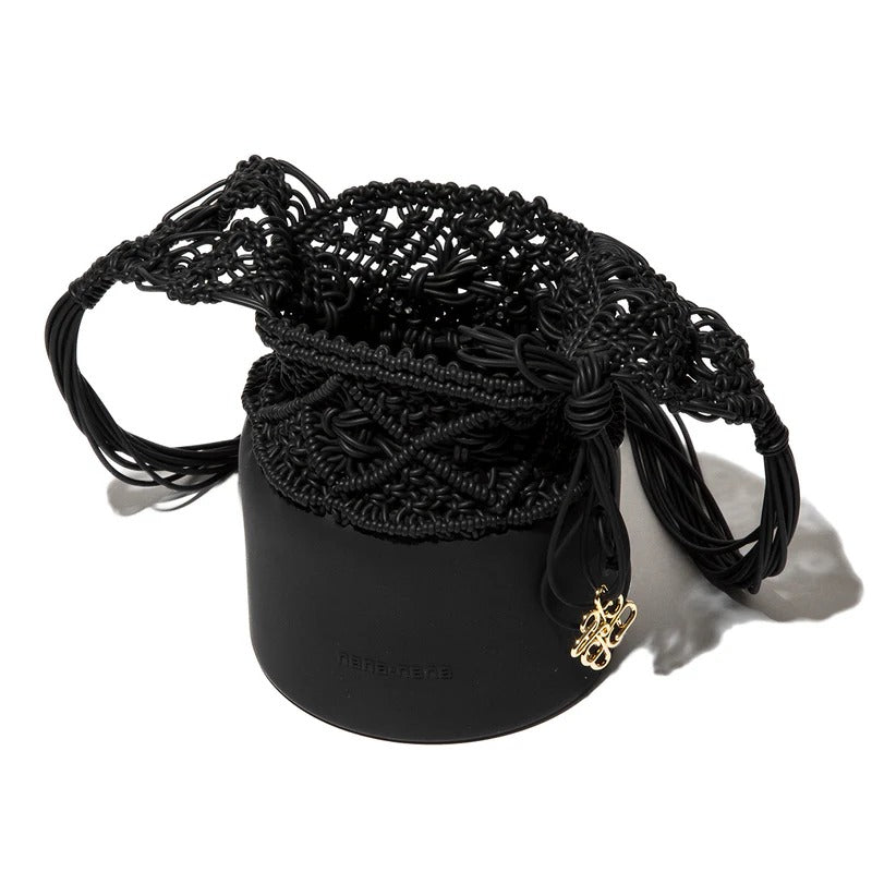 ナナナナ nana-nana ノット  シリコンニット バケットショルダーバッグ（KNOT SILICONE KNITTING BUCKET SHOULDER BAG） （Black） Black
