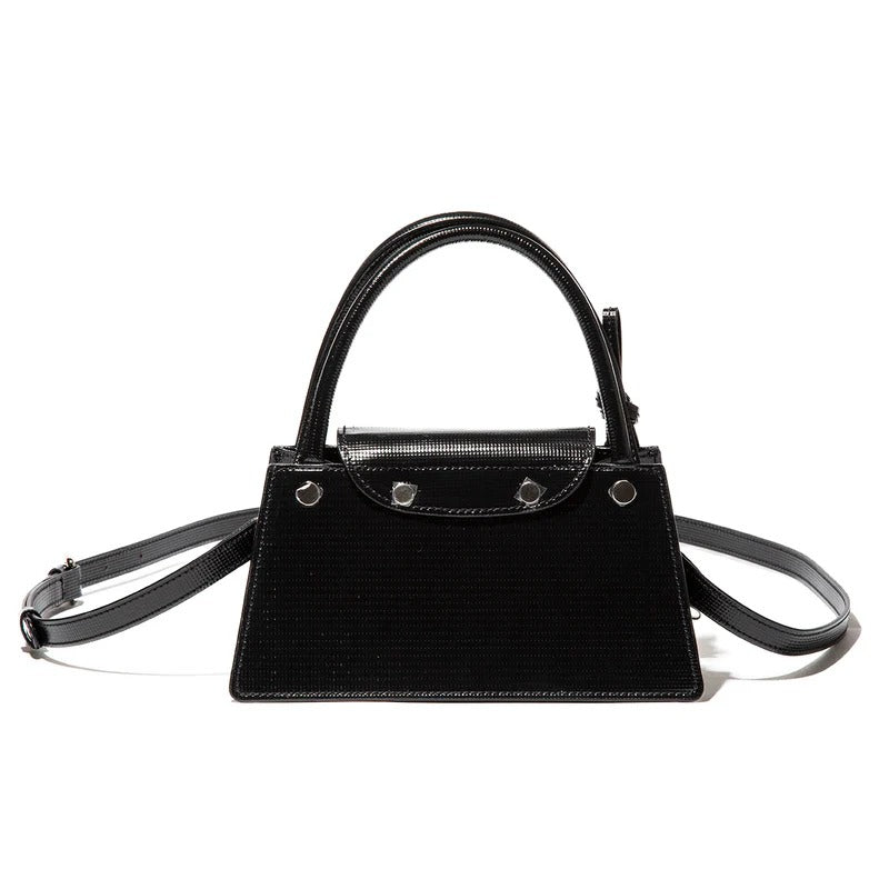 ナナナナ nana-nana ノット ミニショルダーバッグ（KNOT MINI SHOULDER BAG） （Black） Black