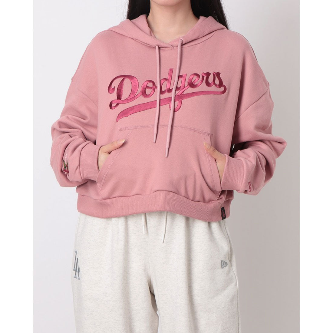 ニューエラ NEW ERA NEW ERA ニューエラ レディース クロップフーディー スウェット パーカー MLB GRPHC CROP HOODIE （LA ピンク） LA ピンク