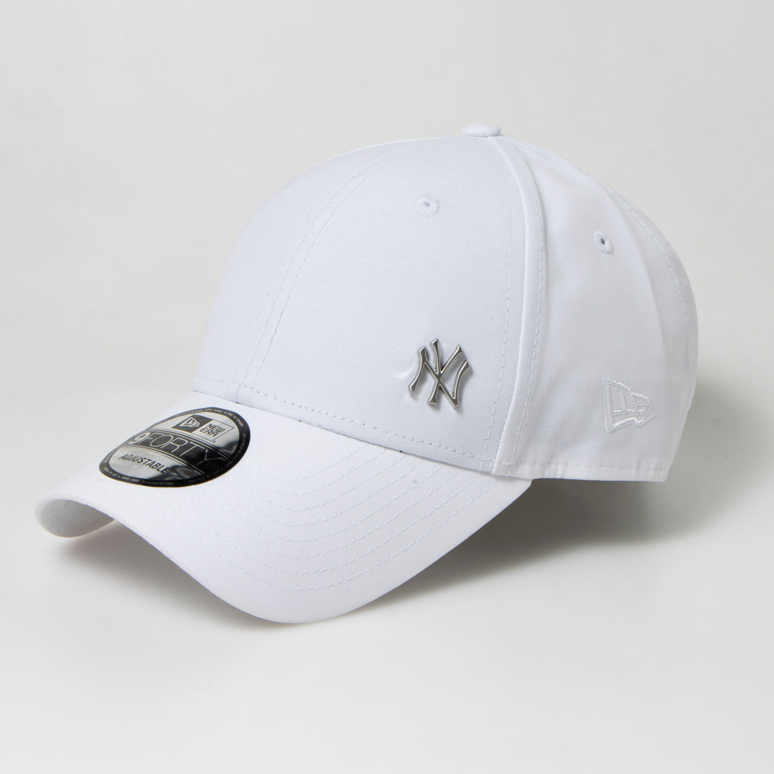 ニューエラ NEW ERA ニューエラ Newera キャップ プレーン メタルロゴ 野球チーム サイドロゴ 940 ナインフォーティ 帽子 シンプル メンズ レディース NEWERA 9FORTY FLAWLESS LOGO ホワイト