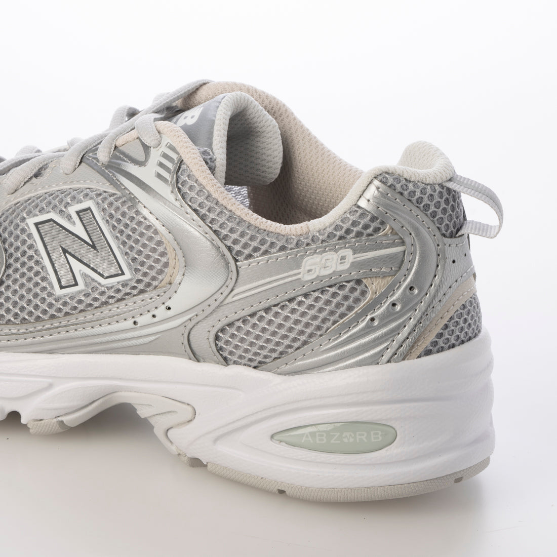 New Balance MR530