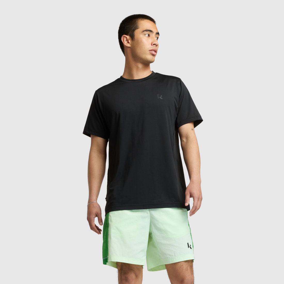 ニューバランス New Balance クラッチ メッシュ パフォーマンスTシャツ（Klutch Men's Mesh Performance T-Shirt） （Black） Black