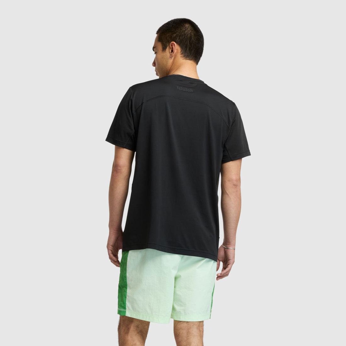 ニューバランス New Balance クラッチ メッシュ パフォーマンスTシャツ（Klutch Men's Mesh Performance T-Shirt） （Black） Black