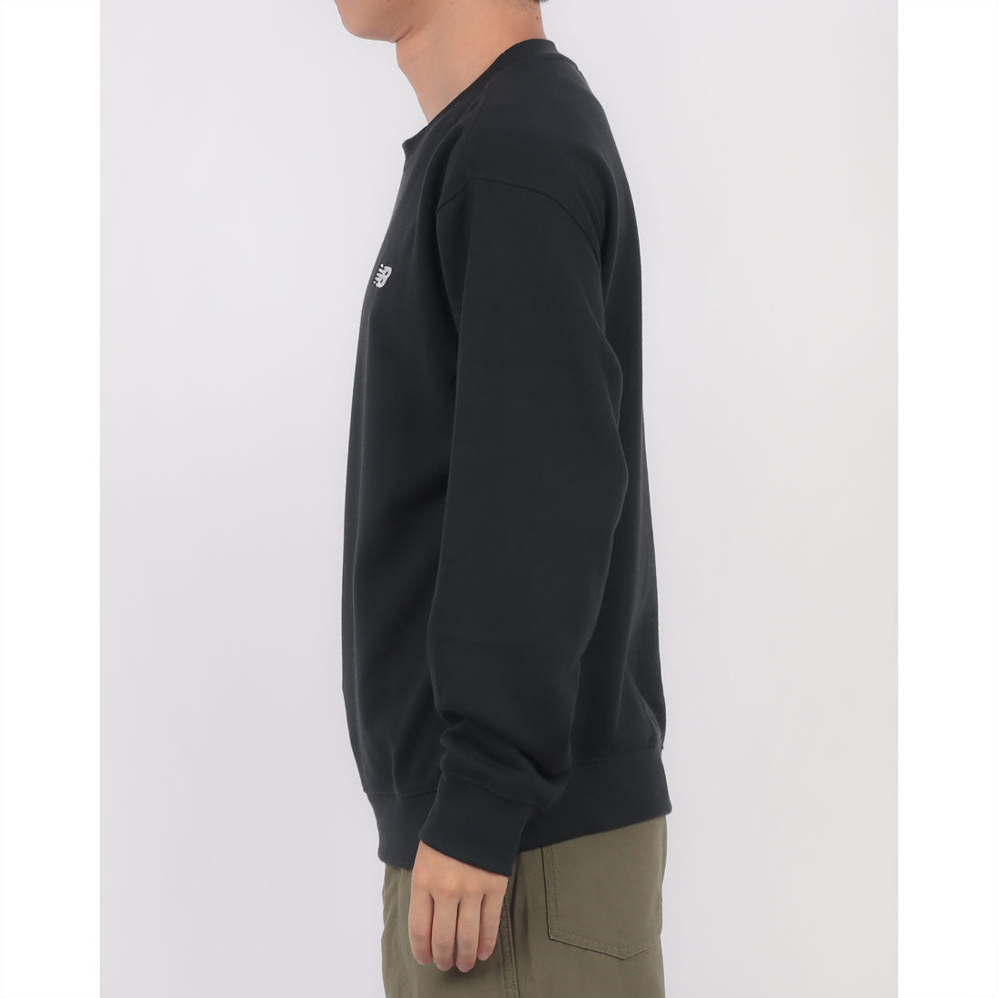 ニューバランス New Balance SMALL LOGO SWEAT SHIRTS ロゴ スウェット シャツ トレーナー (SEMI-OVER FIT) （ブラック） ブラック