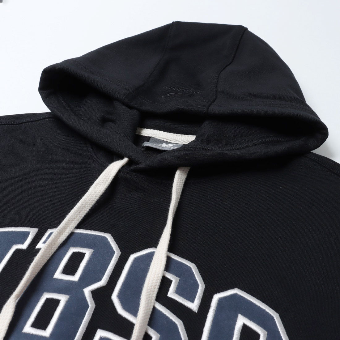 ニューバランス New Balance NBSC HOODIE フーディー パーカー(SEMI OVER FIT) （ブラック） ブラック