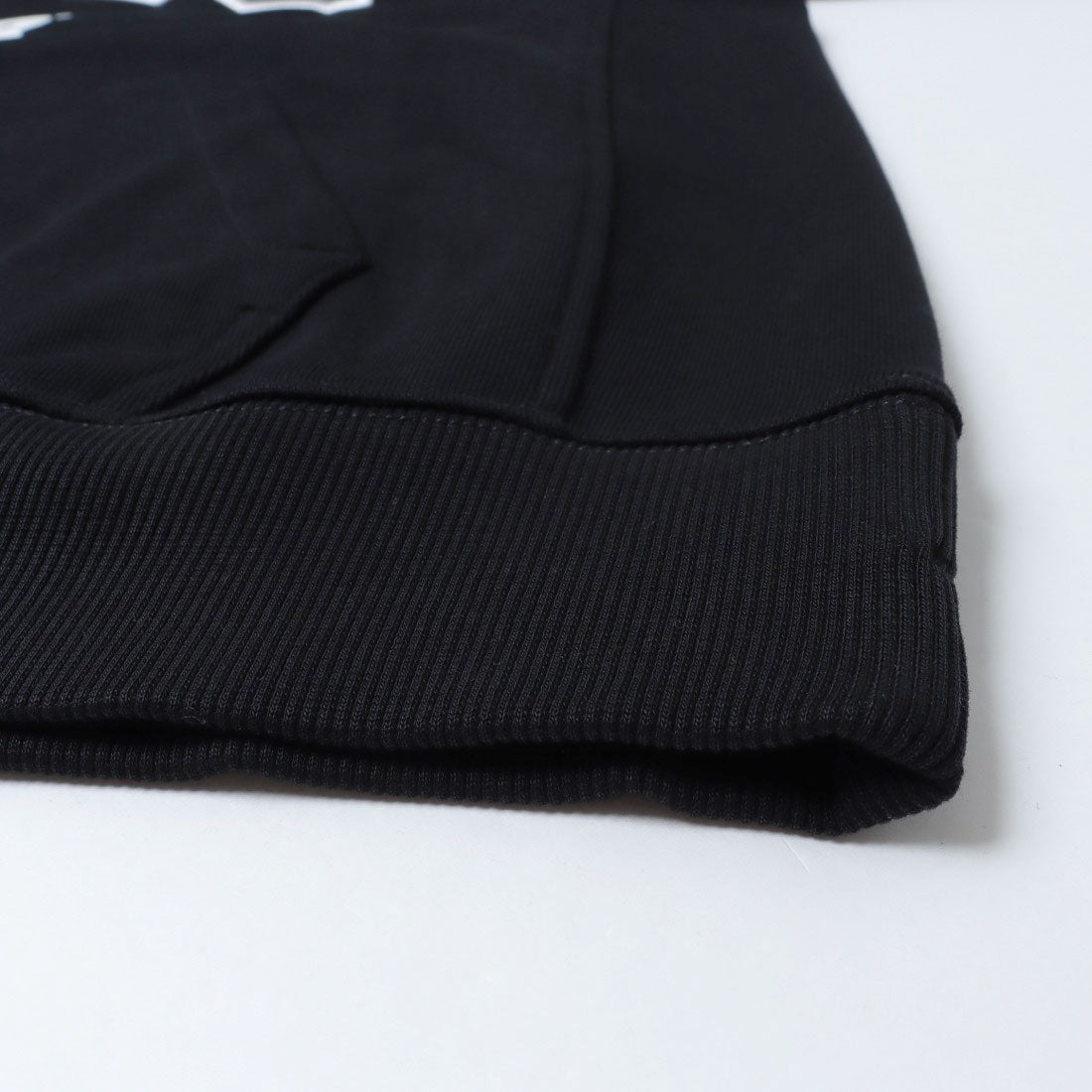 ニューバランス New Balance NBSC HOODIE フーディー パーカー(SEMI OVER FIT) （ブラック） ブラック
