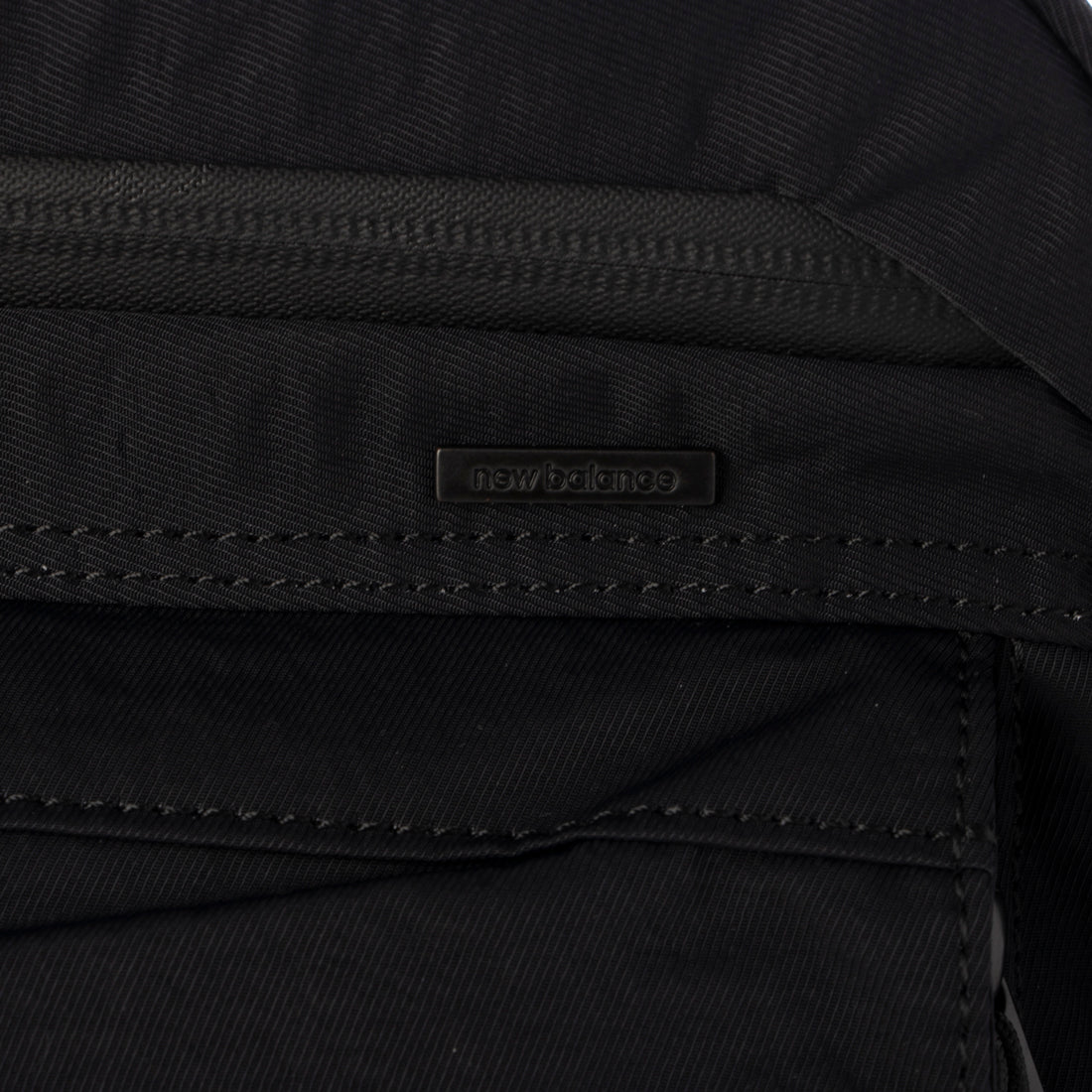 ニューバランス New Balance THE TRACK BRIEF TOTE CROSS BAG トラック ブリーフ トート ショルダー バッグ （ブラック） ブラック