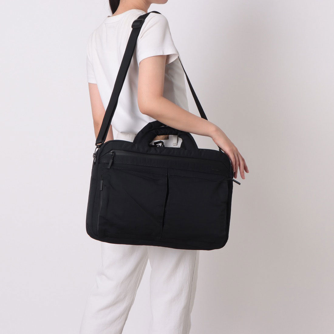 ニューバランス New Balance THE TRACK BRIEF TOTE CROSS BAG トラック ブリーフ トート ショルダー バッグ （ブラック） ブラック