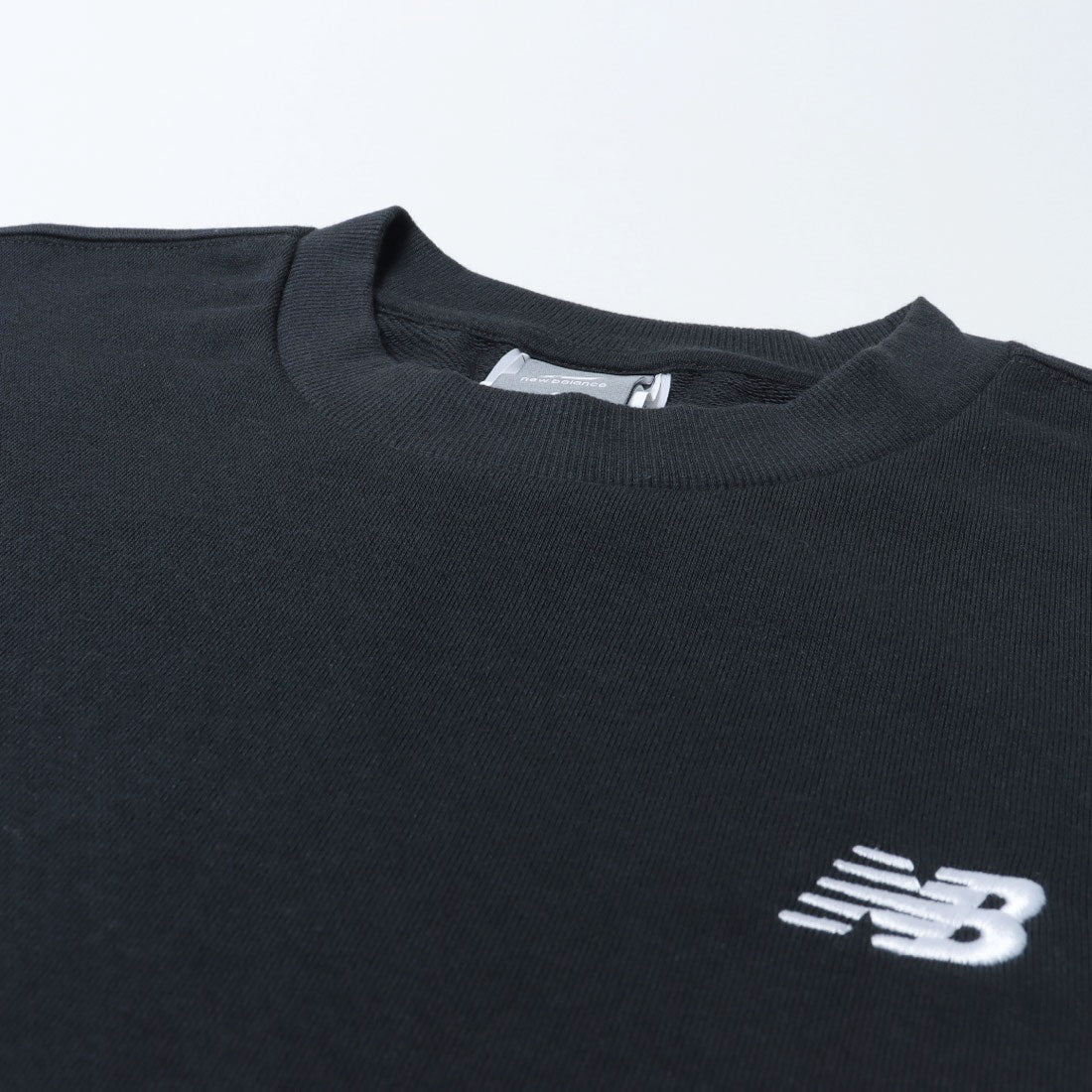 ニューバランス New Balance SMALL LOGO HOODIE ロゴ フーディー パーカー (SEMI-OVER FIT) （ブラック） ブラック