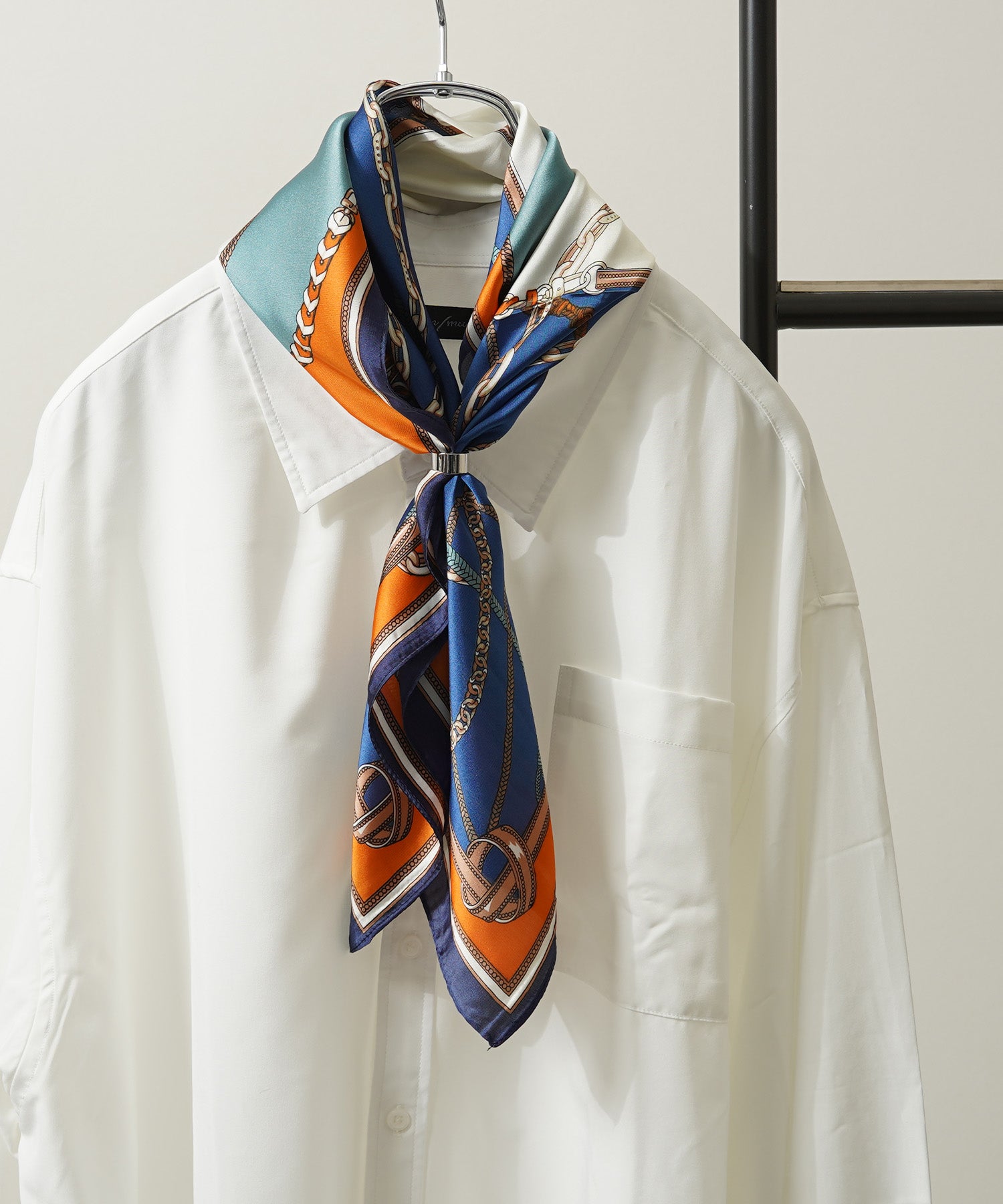 ワンフォークロージング 1111clothing 圍巾 領帶 男士圍巾 大方巾 女士髮型 正方形 70×70 小物 配飾 帶環的披肩 披肩 圍脖 頭巾