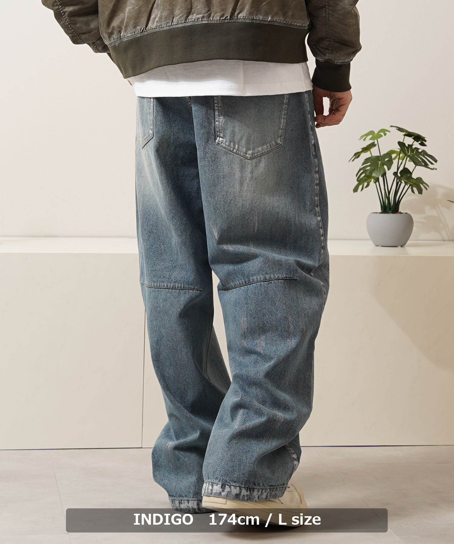 One Fork Closing 1111clothing Silver Paint Denim Baggy Pants
