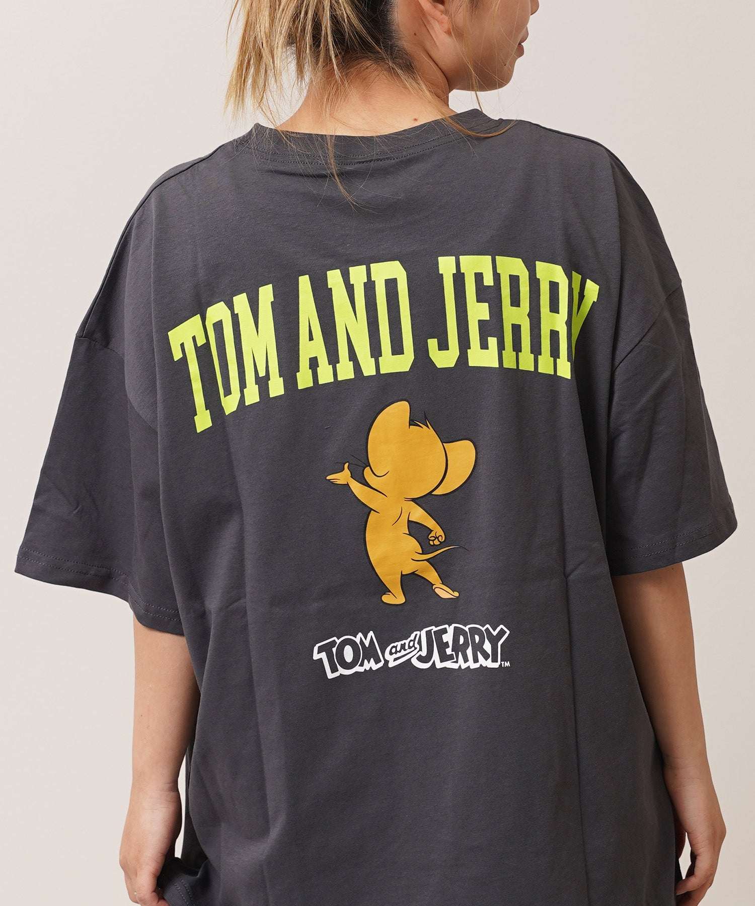 ワンフォークロージング 1111clothing TOM&JERRY S/S Tee （C柄-CHARCOAL） C柄-CHARCOAL