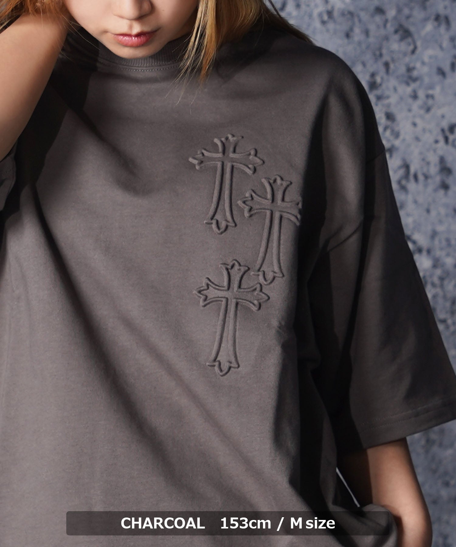 ワンフォークロージング 1111clothing クロスエンボス スウェットTシャツ （CHARCOAL） CHARCOAL
