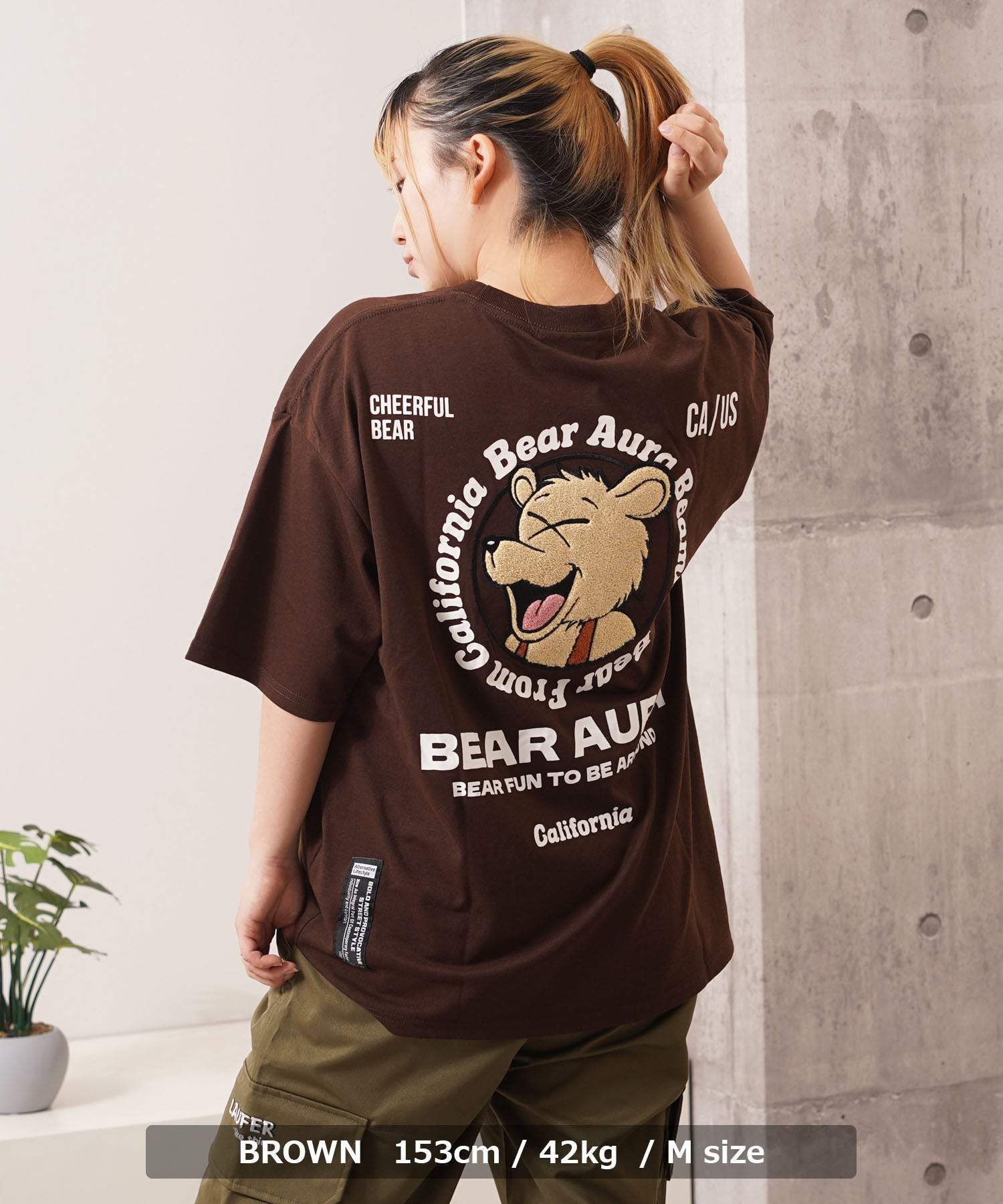 ワンフォークロージング 1111clothing BEARサガラ刺繍 ビッグTシャツ （O.WHITE） O.WHITE