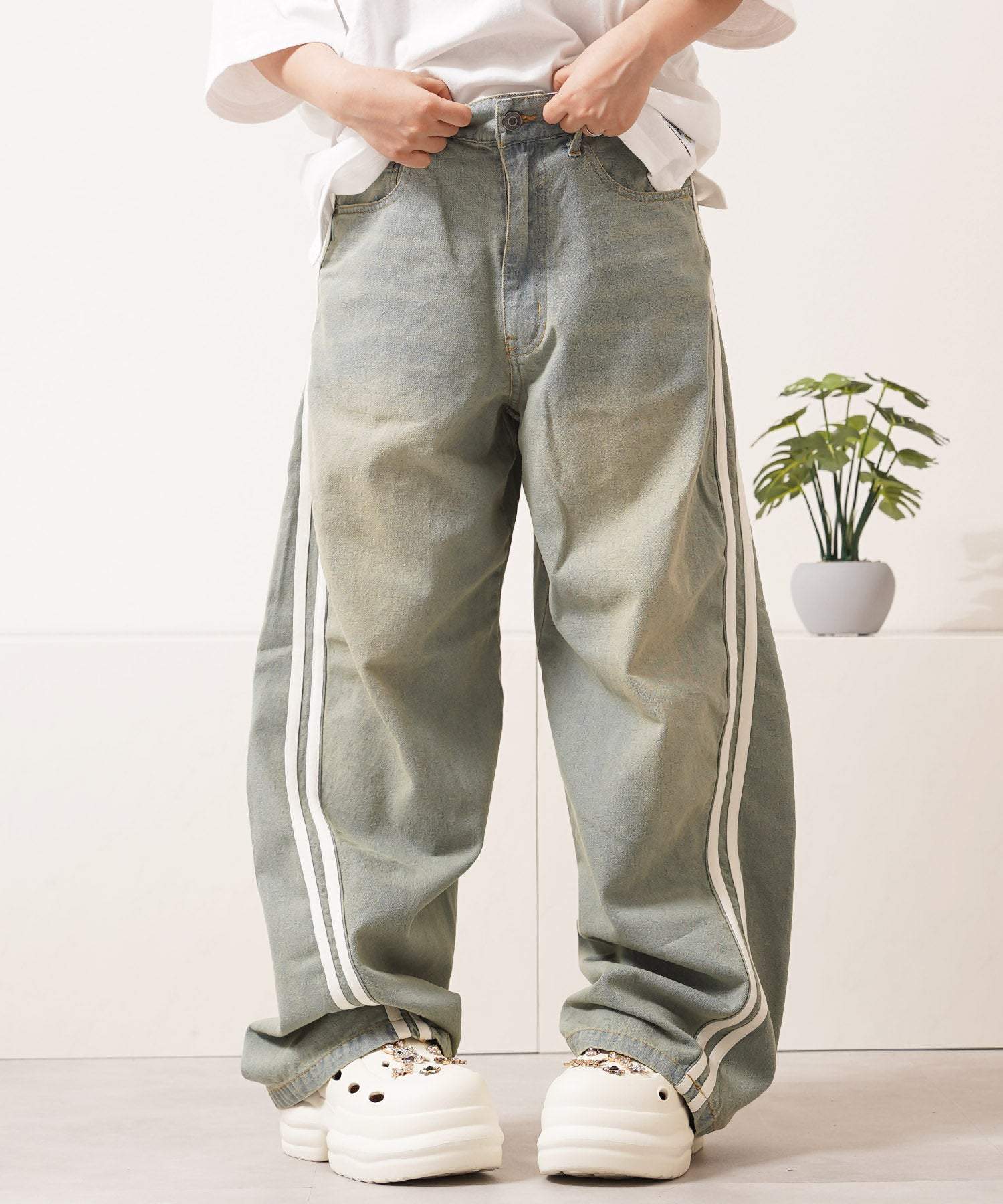 ワンフォークロージング 1111clothing ツイストライン バレルレッグデニム （SAX） SAX