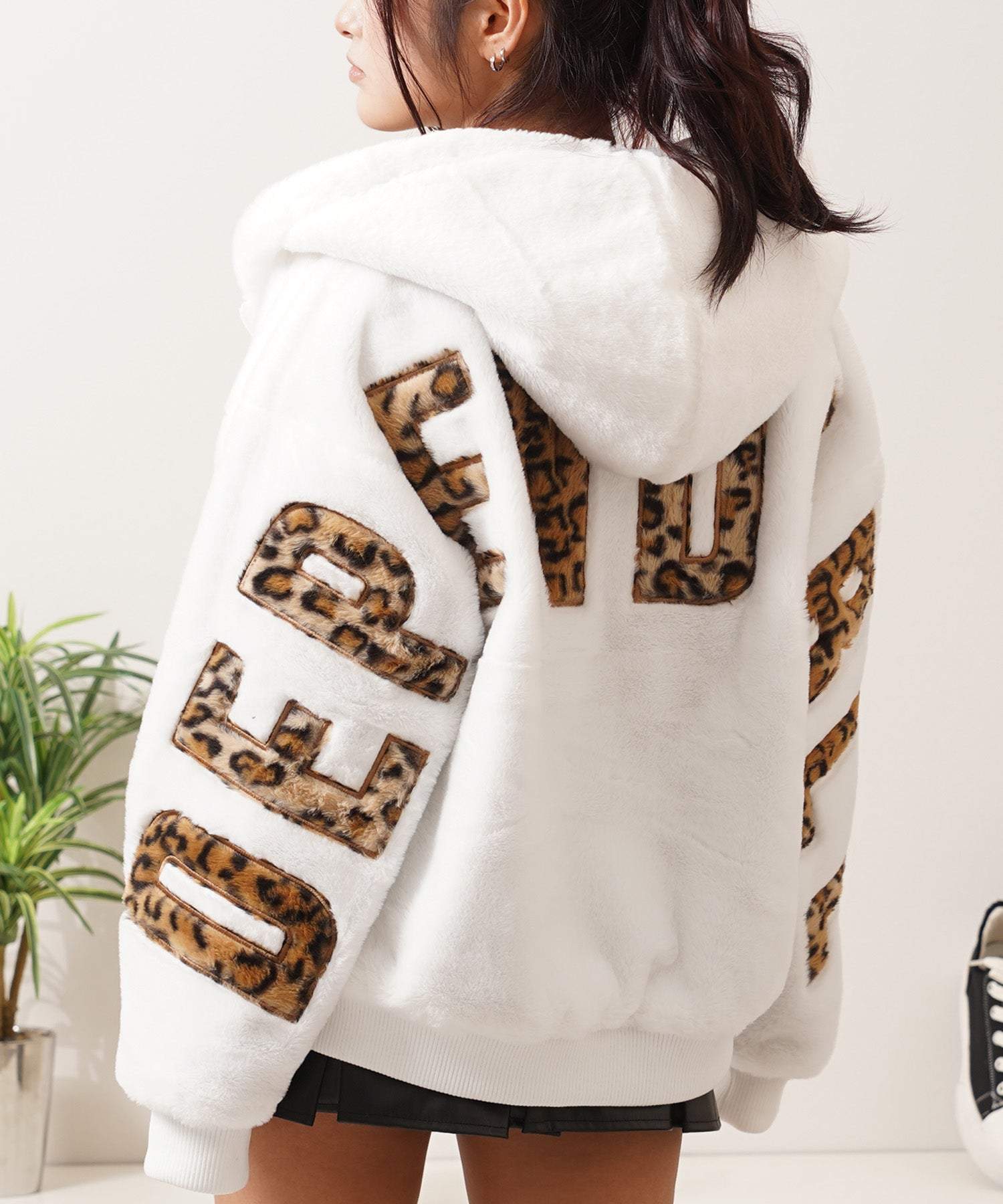 One Fork Closing 1111clothing Mink Touch Fur Jacket