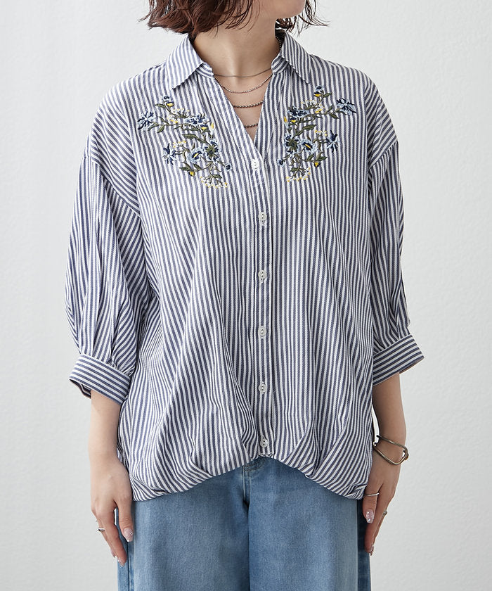 ナイスクラップ NICE CLAUP 人気シリーズ、タケノコタック胸刺繍ブラウス （GBE） GBE