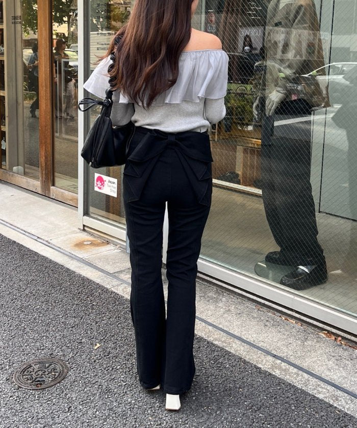 ナイスクラップ NICE CLAUP 【後ろ姿まで可愛い】リボンデニムフレアパンツ （BK） BK