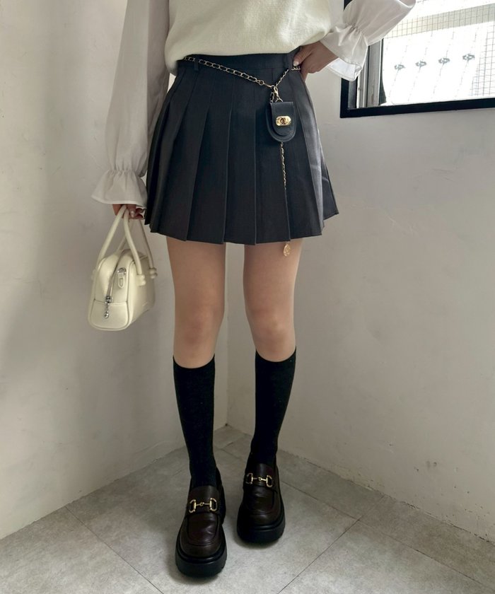 ナイスクラップ NICE CLAUP 【continuer】チャーム付プリーツミニスカート （BK） BK