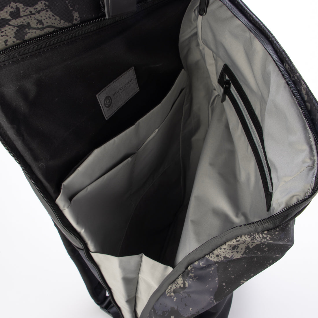 ナインティゴー NINETYGO リュック バックパック デイパック メンズ レディース NINETYGO 通勤 通学 お出かけ 大容量 キャリーオン 15.6インチPC 撥水加工 （カモフラージュ） カモフラージュ