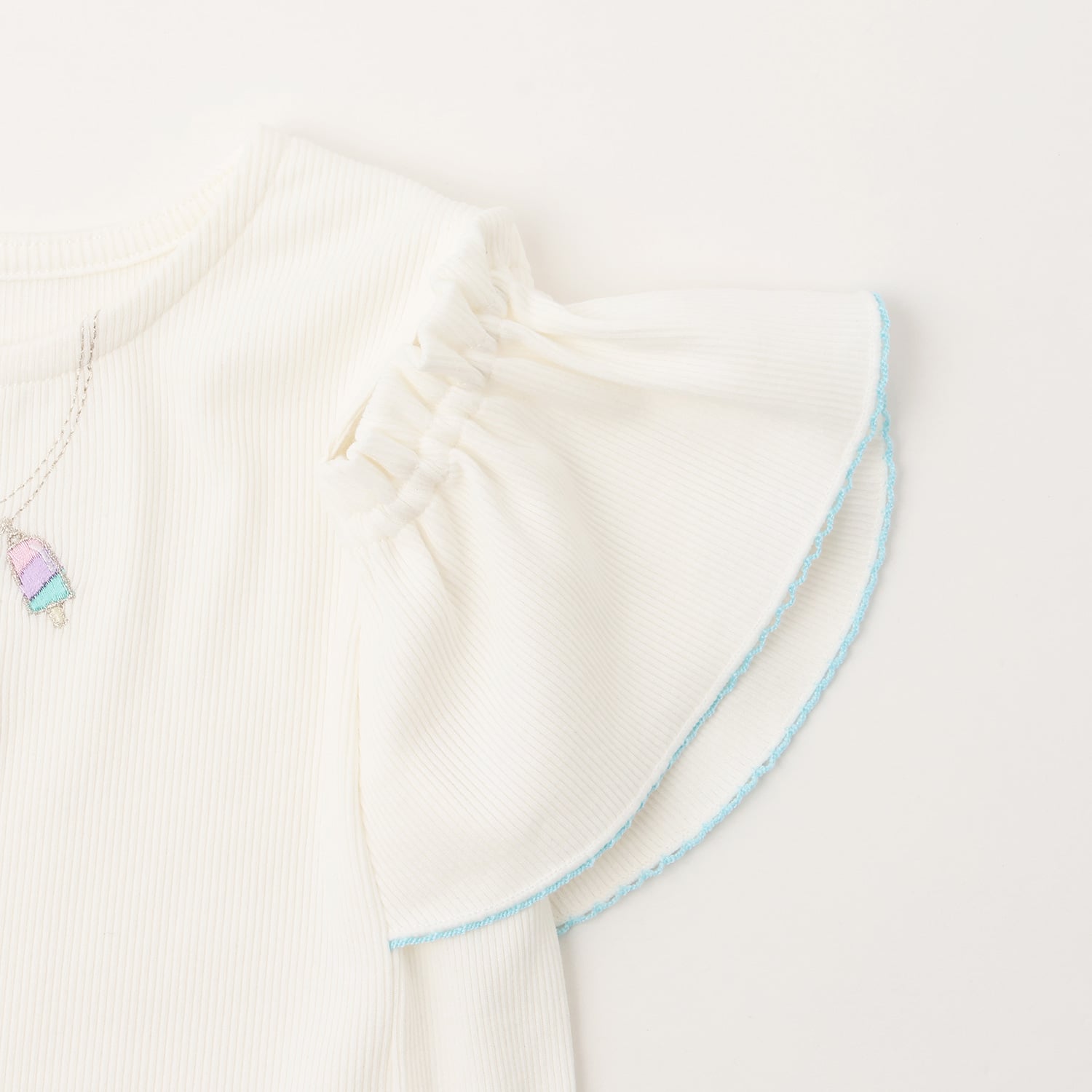 メゾピアノ mezzo piano ネックレス刺しゅう 肩開き2way 半袖Tシャツ （ミント） ミント