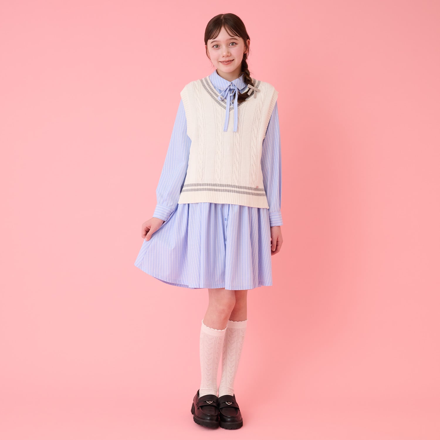 メゾピアノジュニア mezzo piano junior 透かし編みハイソックス （黒） 黒