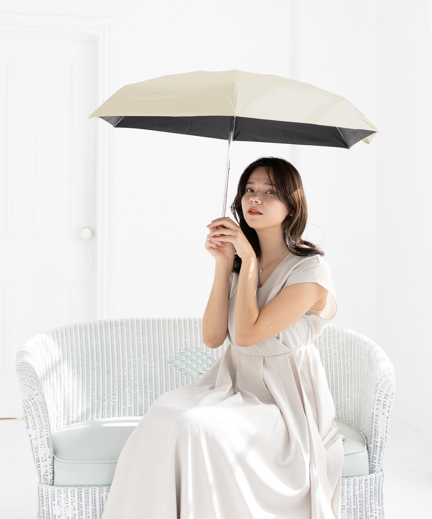オールウェイグッドタイムニューベーシックストア ALWAYS GOOD TIME NEW BASIC STORE 【晴雨兼用】UV軽量コンパクト折たたみ傘/日傘/アンブレラ （ライトグレー） ライトグレー