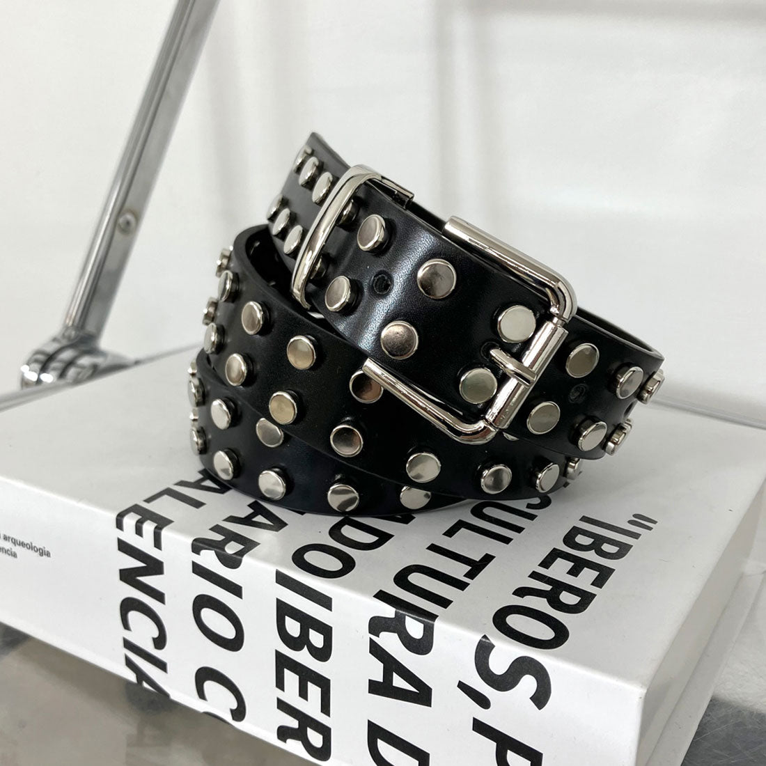 ノンヘッジ non-hedge Wスタッズベルト （ブラック） ブラック