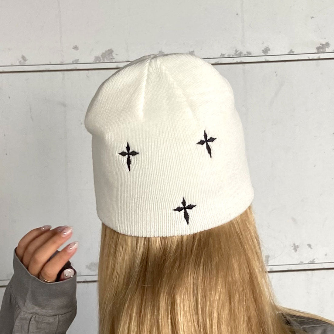 ノンヘッジ non-hedge ハナモジ刺繍ビーニー （ブラウン） ブラウン