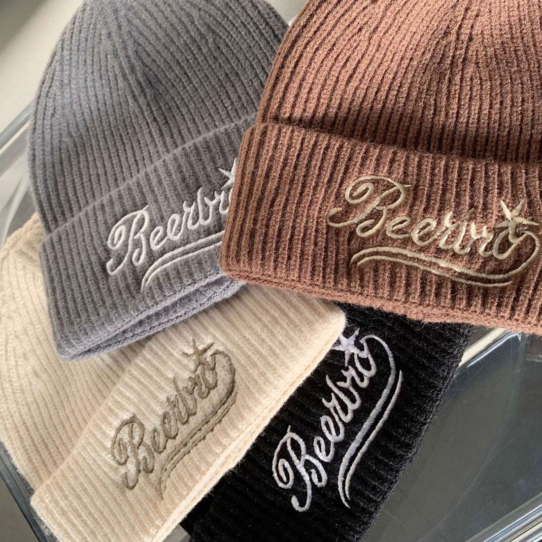Non-Hedge Logo Knit Cap