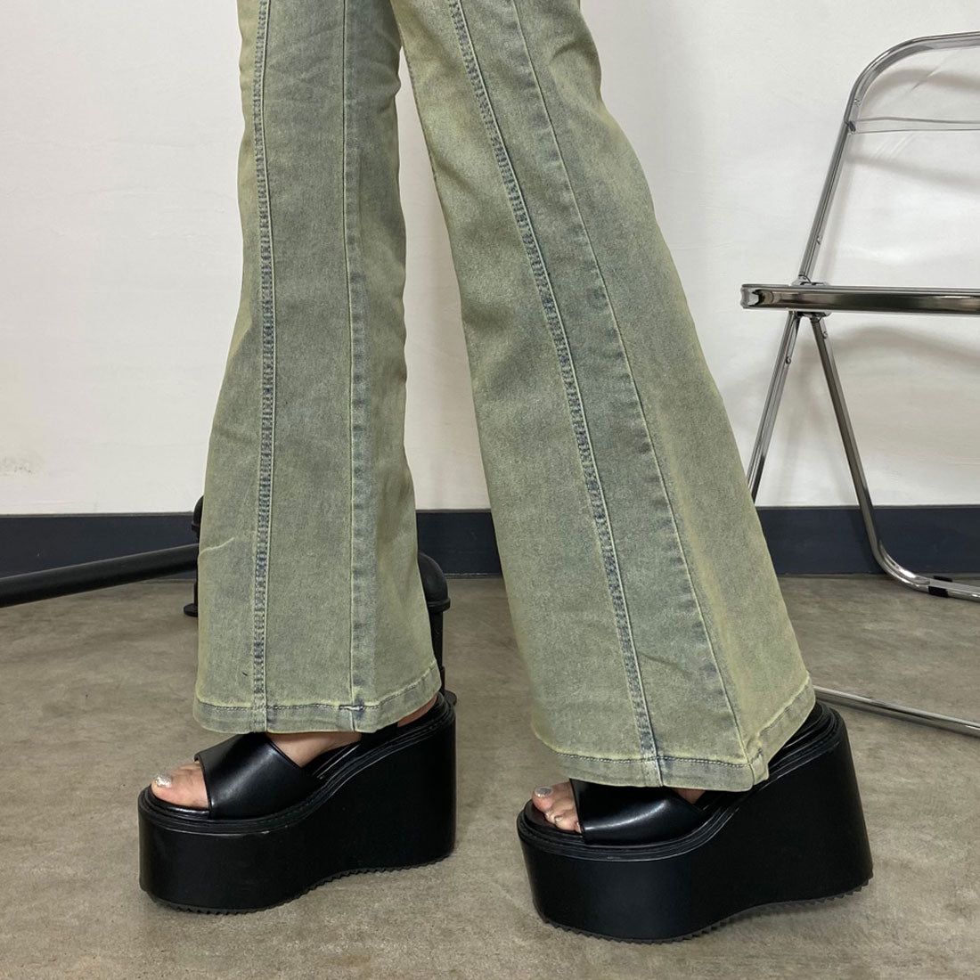 ノンヘッジ non-hedge 切替デニムフレアパンツ （ライトブルー） ライトブルー