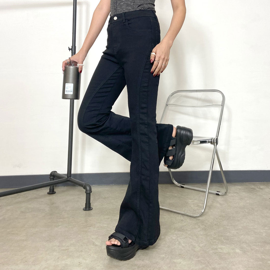 ノンヘッジ non-hedge 切替デニムフレアパンツ （ライトブルー） ライトブルー