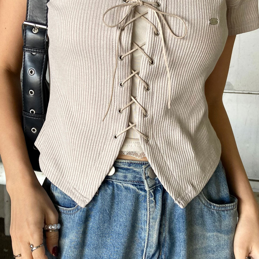 ノンヘッジ non-hedge レースタンクアンサンブル風トップス （ベージュ） ベージュ