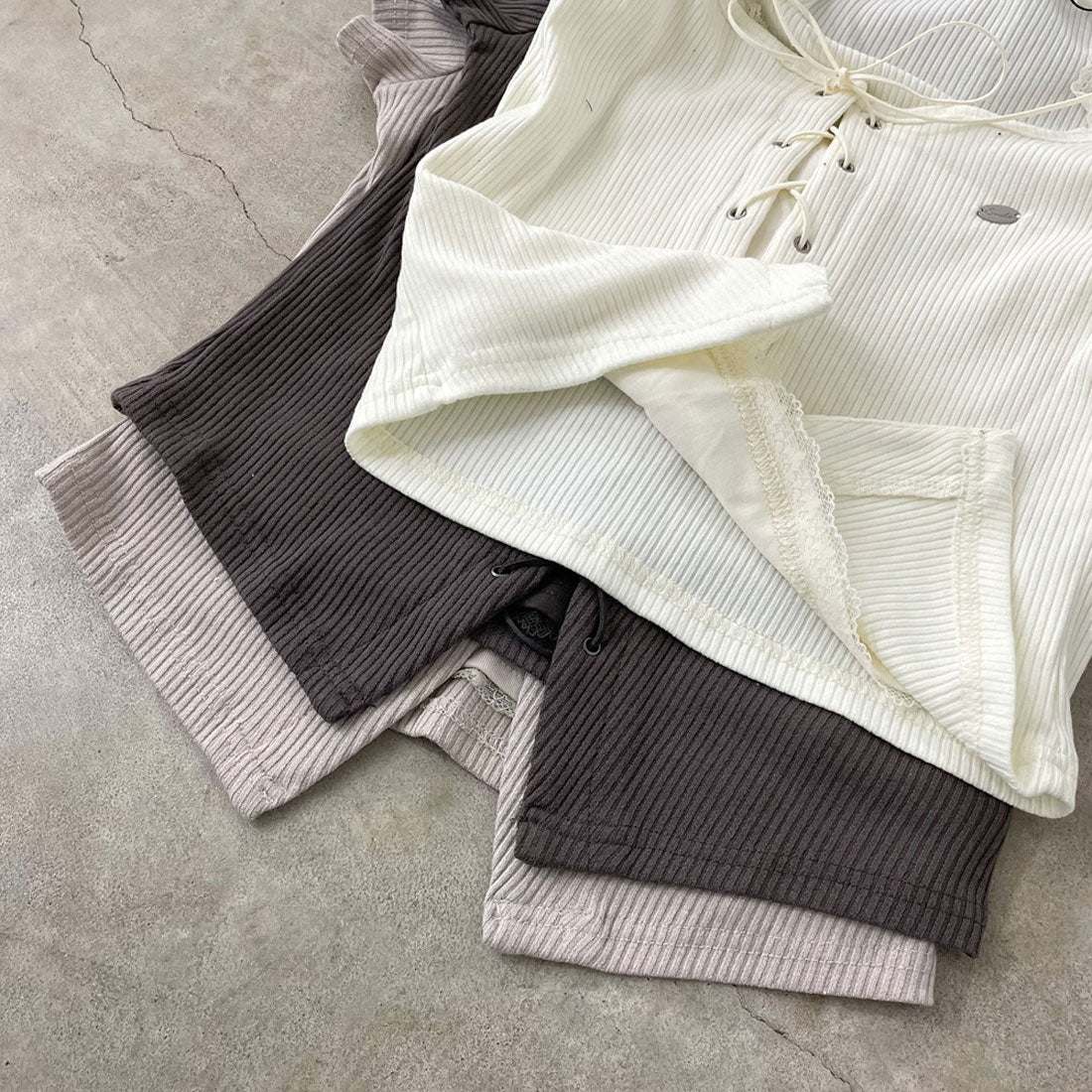 ノンヘッジ non-hedge レースタンクアンサンブル風トップス （ベージュ） ベージュ